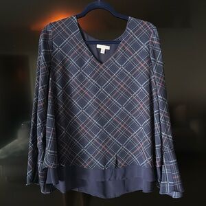 Lauren Conrad flowy blouse